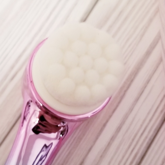 Facial Brush Mermaide Color New - Picture 9 of 10